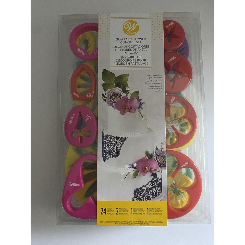 Wilton Gum Paste Flower Cut-Outs Set 24-piece Set in Box, New!